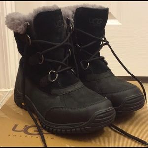 UGG Ostrander Black Boots Size 9